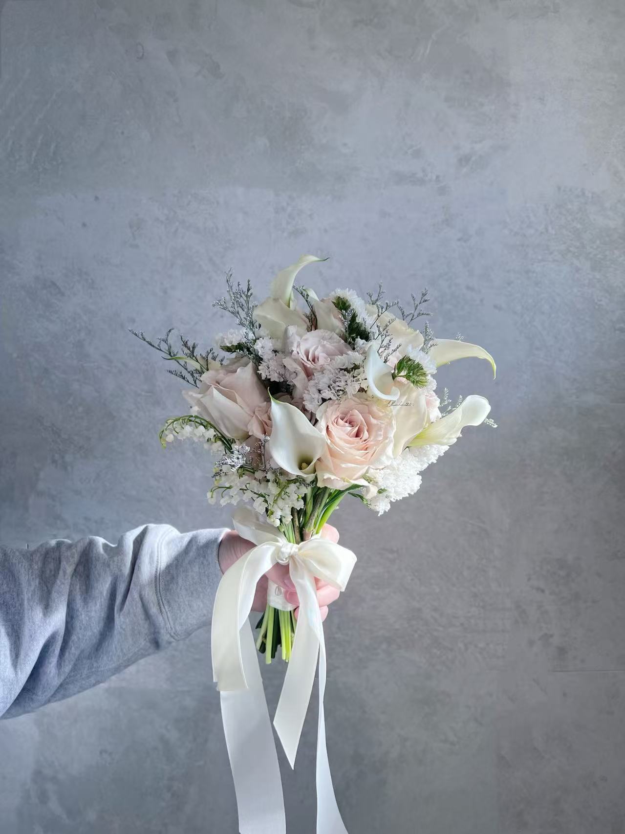 white and blush pink wedding bouquet by Greenfield Blossoms Melbourne