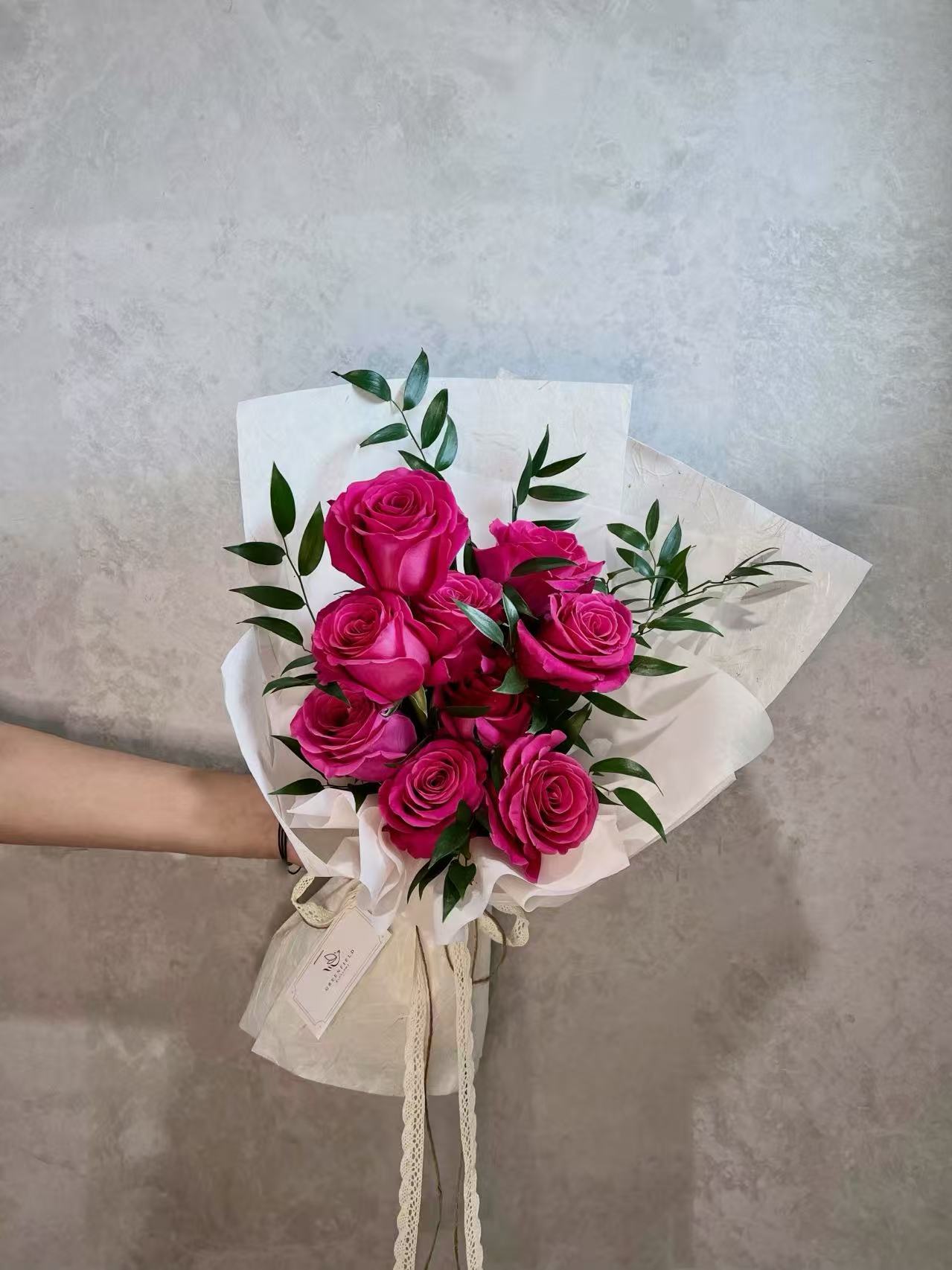 Ecuadorian Floyd rose bouquet wrapped in kraft paper